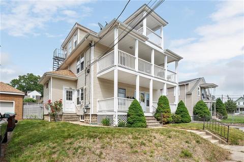 26 Blakeley St, Woonsocket, RI 02895 photo 5