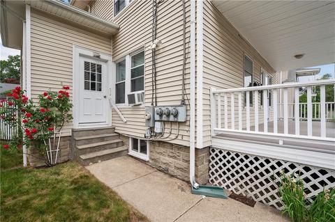 26 Blakeley St, Woonsocket, RI 02895 photo 7