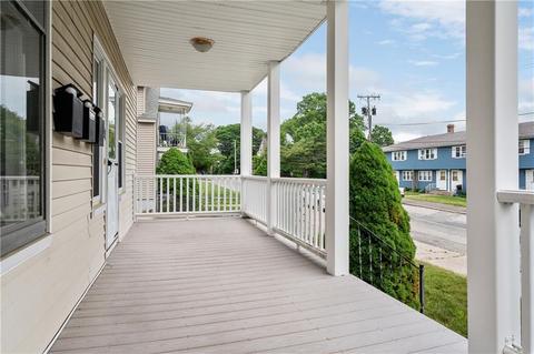 26 Blakeley St, Woonsocket, RI 02895 photo 6