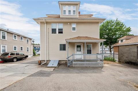 26 Blakeley St, Woonsocket, RI 02895 photo 9