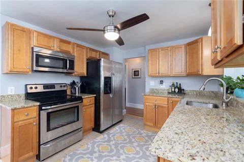 68 Barber Ave, Warwick, RI 02886 photo 3