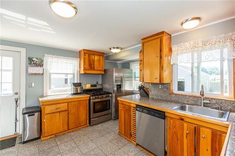 10 Link St, Warwick, RI 02886 photo 16