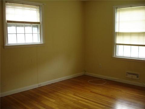 66 Halsey Rd, Woonsocket, RI 02895 photo 8