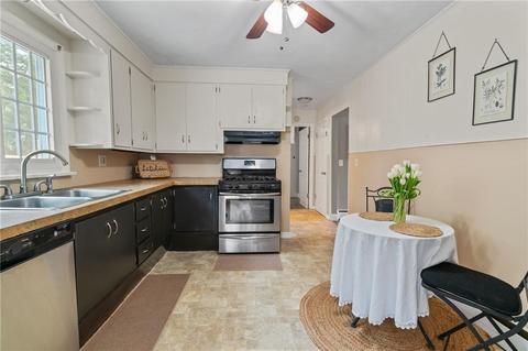 87 Mapleton St, Cranston, RI 02910 photo 10