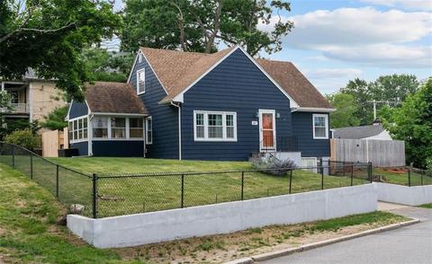 87 Mapleton St, Cranston, RI 02910 photo 2