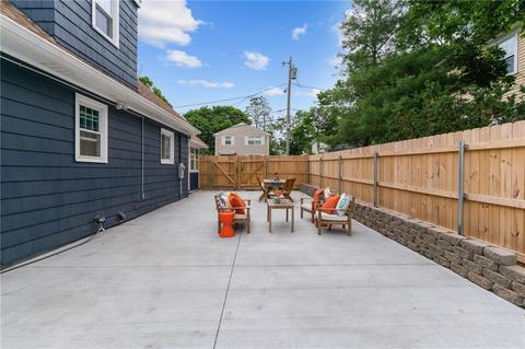 87 Mapleton St, Cranston, RI 02910 photo 26