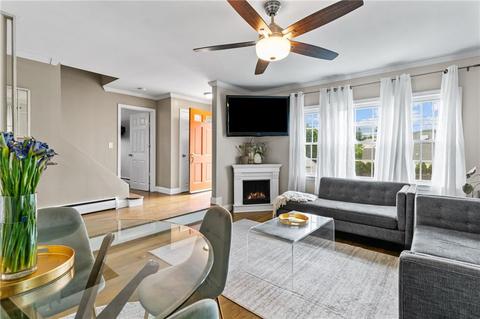 87 Mapleton St, Cranston, RI 02910 photo 5