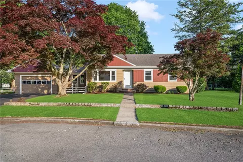 130 Gorham Ave, Warwick, RI 02886 photo 1