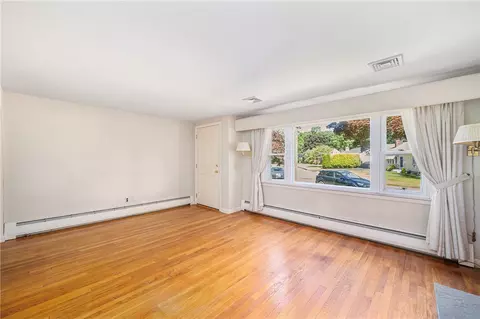 130 Gorham Ave, Warwick, RI 02886 photo 8