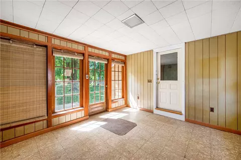 130 Gorham Ave, Warwick, RI 02886 photo 18
