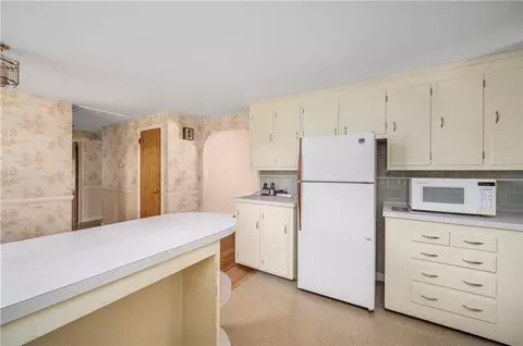 130 Gorham Ave, Warwick, RI 02886 photo 13
