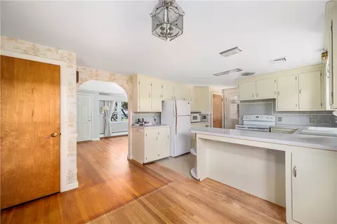 130 Gorham Ave, Warwick, RI 02886 photo 14