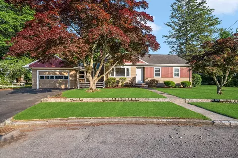 130 Gorham Ave, Warwick, RI 02886 photo 3
