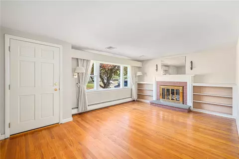 130 Gorham Ave, Warwick, RI 02886 photo 11