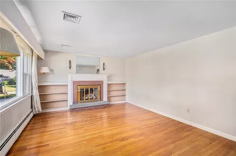 130 Gorham Ave, Warwick, RI 02886 photo 9