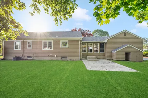 130 Gorham Ave, Warwick, RI 02886 photo 34