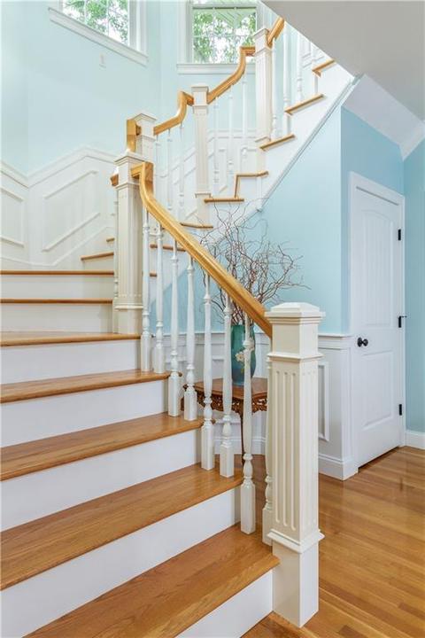 6 Griffith Rd, Saunderstown, RI 02874 photo 5