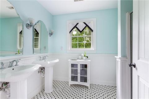6 Griffith Rd, Saunderstown, RI 02874 photo 33