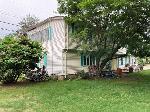403 Commonwealth Ave, Warwick, RI 02886 photo 4