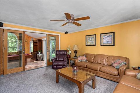 79 Ladderlook Rd, Warwick, RI 02886 photo 15