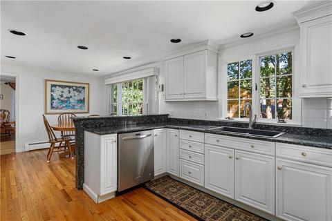 79 Ladderlook Rd, Warwick, RI 02886 photo 8
