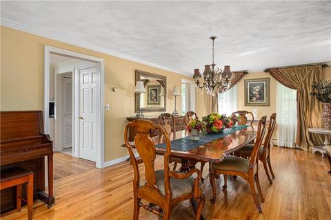 79 Ladderlook Rd, Warwick, RI 02886 photo 10