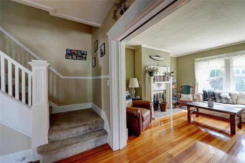 241 Oakley Rd, Woonsocket, RI 02895 photo 4