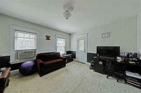 241 Oakley Rd, Woonsocket, RI 02895 photo 26