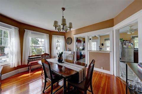 241 Oakley Rd, Woonsocket, RI 02895 photo 8
