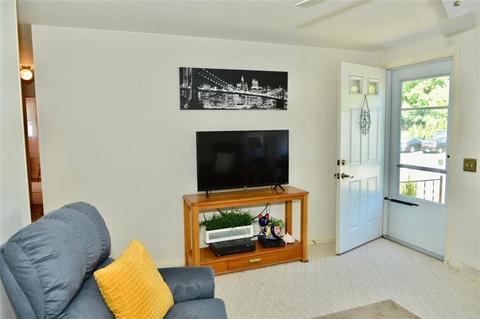 9 Lydia Rd, Coventry, RI 02816 photo 4
