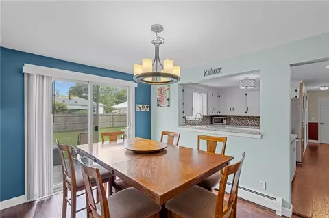 123 Fatima Dr, Warren, RI 02885 photo 2