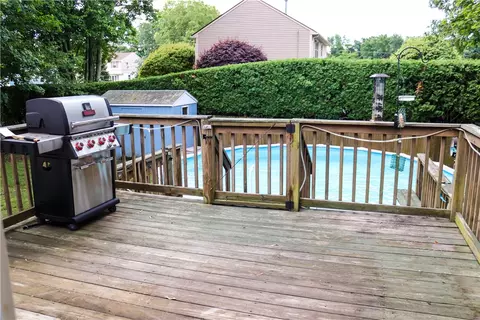 165 Hamilton St, Woonsocket, RI 02895 photo 12