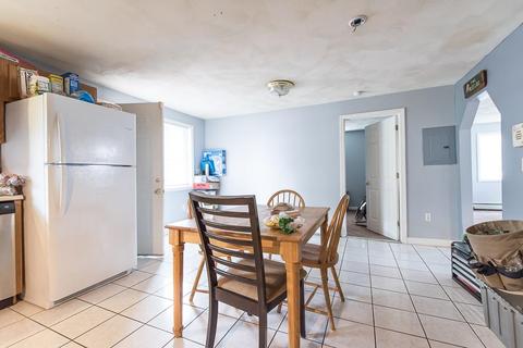 322 Grove St, Woonsocket, RI 02895 photo 6
