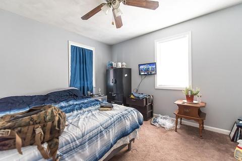 322 Grove St, Woonsocket, RI 02895 photo 9