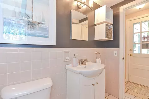 75 Hedgerow Dr, Warwick, RI 02886 photo 16