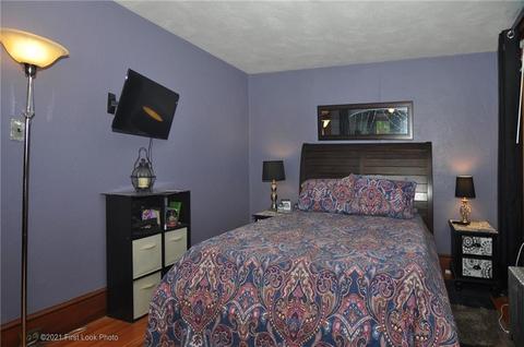28 Warner St, Woonsocket, RI 02895 photo 25
