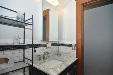 28 Warner St, Woonsocket, RI 02895 photo 10