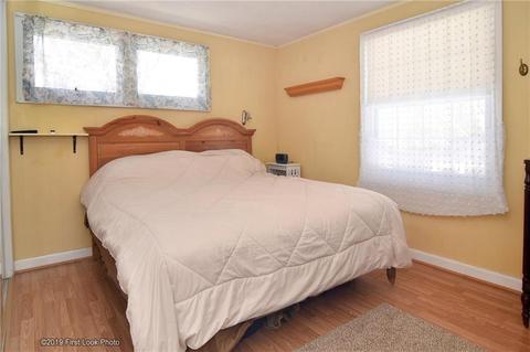 75 Shenandoah Rd, Warwick, RI 02886 photo 11