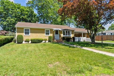 15 Adrian St, Warwick, RI 02886 photo 2