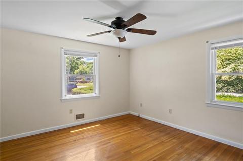 15 Adrian St, Warwick, RI 02886 photo 17