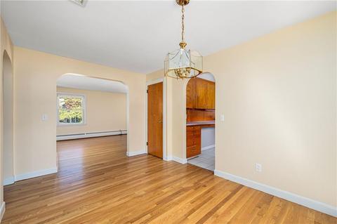 48 Circuit Dr, Warwick, RI 02889 photo 17