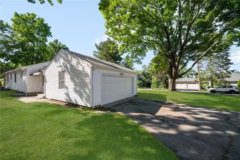 48 Circuit Dr, Warwick, RI 02889 photo 41