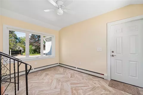 48 Circuit Dr, Warwick, RI 02889 photo 31