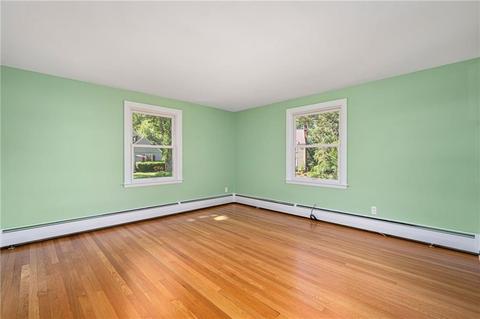 48 Circuit Dr, Warwick, RI 02889 photo 22