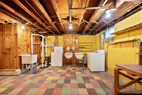 48 Circuit Dr, Warwick, RI 02889 photo 42