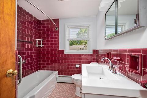 48 Circuit Dr, Warwick, RI 02889 photo 24