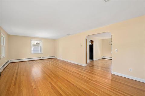 48 Circuit Dr, Warwick, RI 02889 photo 15