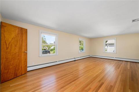 48 Circuit Dr, Warwick, RI 02889 photo 12