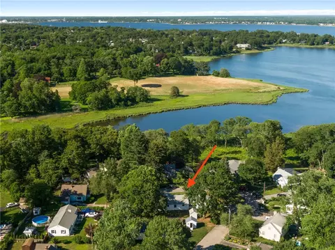 48 Circuit Dr, Warwick, RI 02889 photo 10