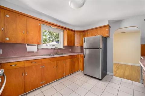 48 Circuit Dr, Warwick, RI 02889 photo 26
